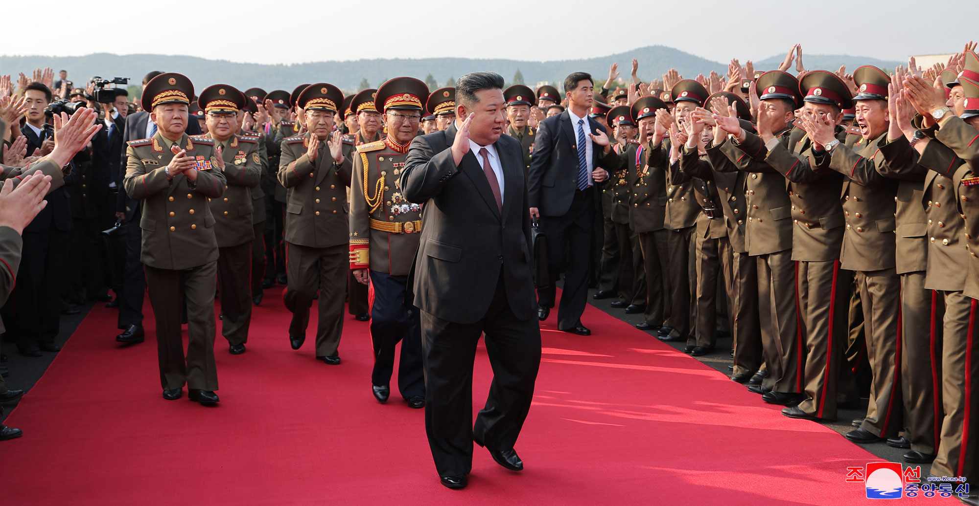 President of State Affairs Kim Jong Un pays congratulatory visit to Kim Jong Un University of National Defence