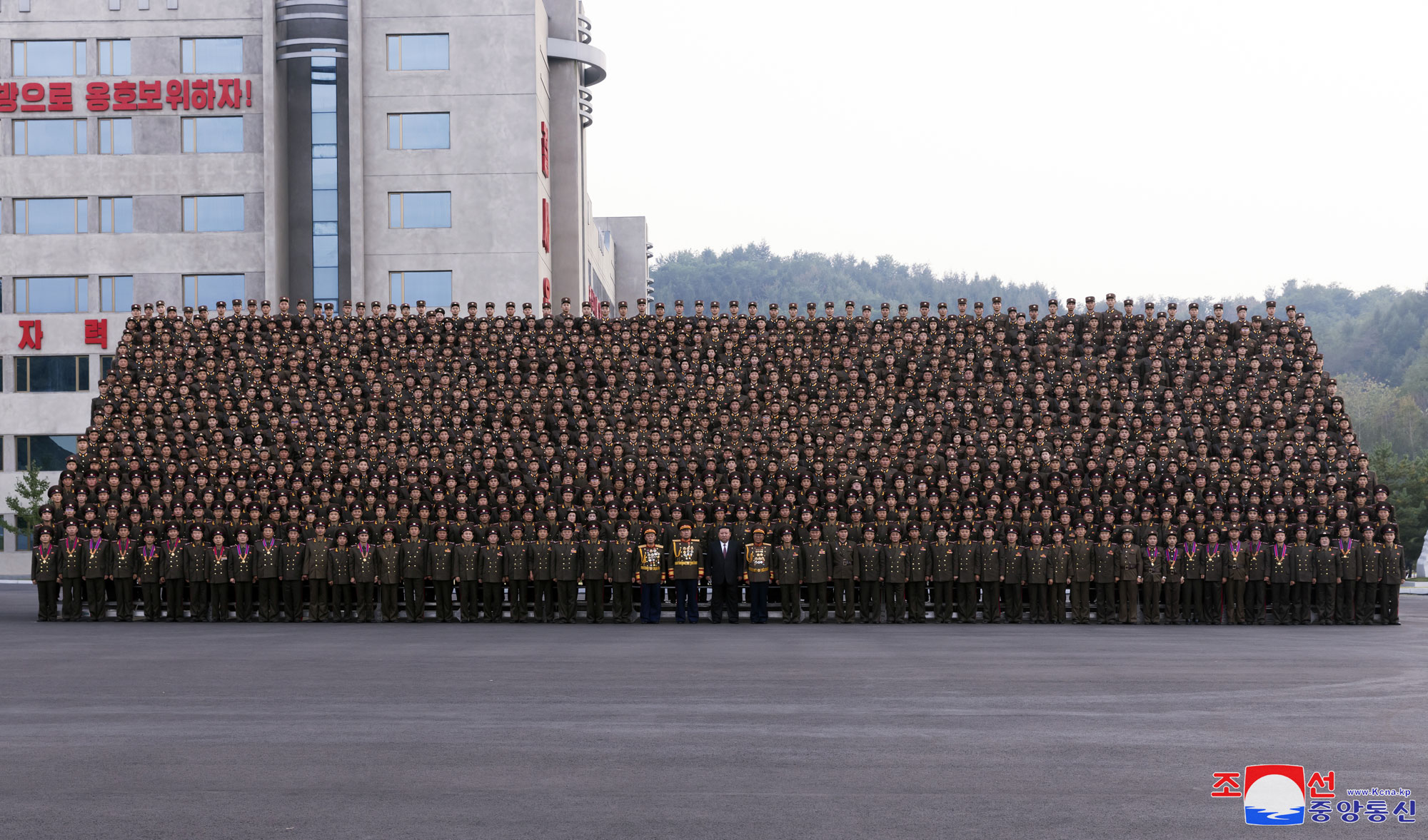 President of State Affairs Kim Jong Un pays congratulatory visit to Kim Jong Un University of National Defence