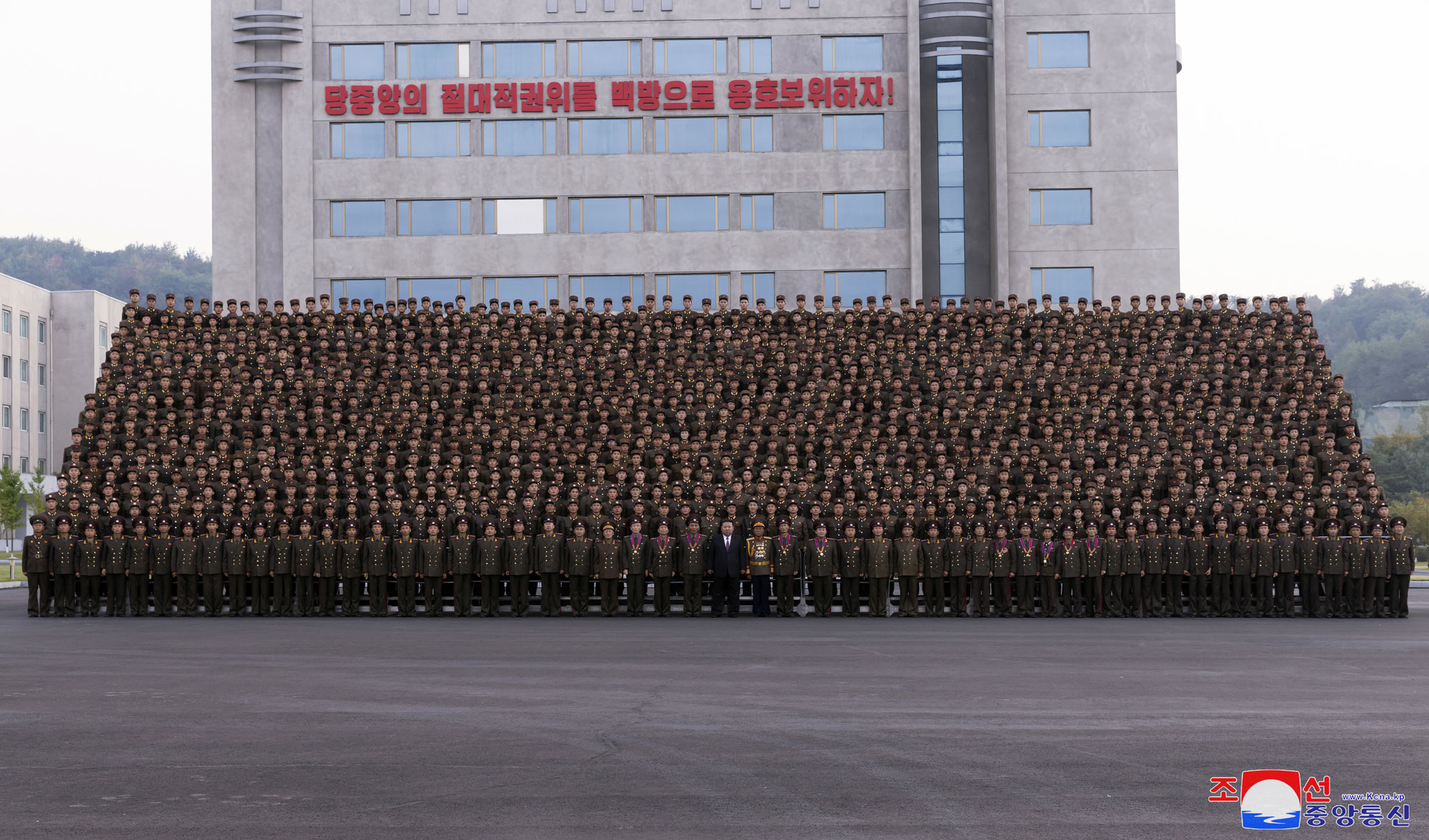 President of State Affairs Kim Jong Un pays congratulatory visit to Kim Jong Un University of National Defence