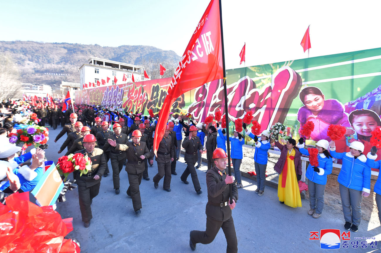 Groundbreaking ceremonies of regional-industry factories, hospital and leisure complex held