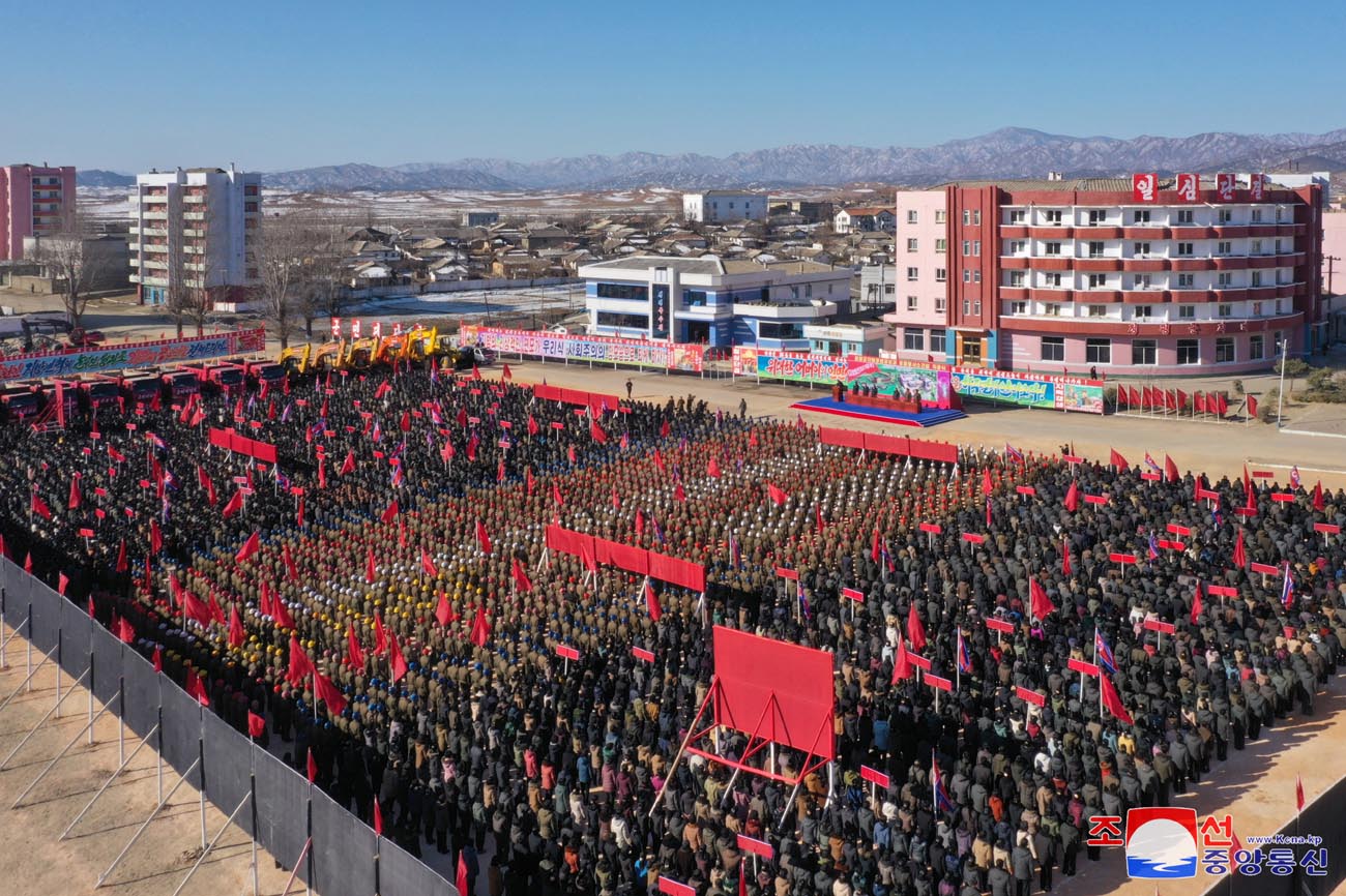 Groundbreaking ceremonies of regional-industry factories, hospital and leisure complex held