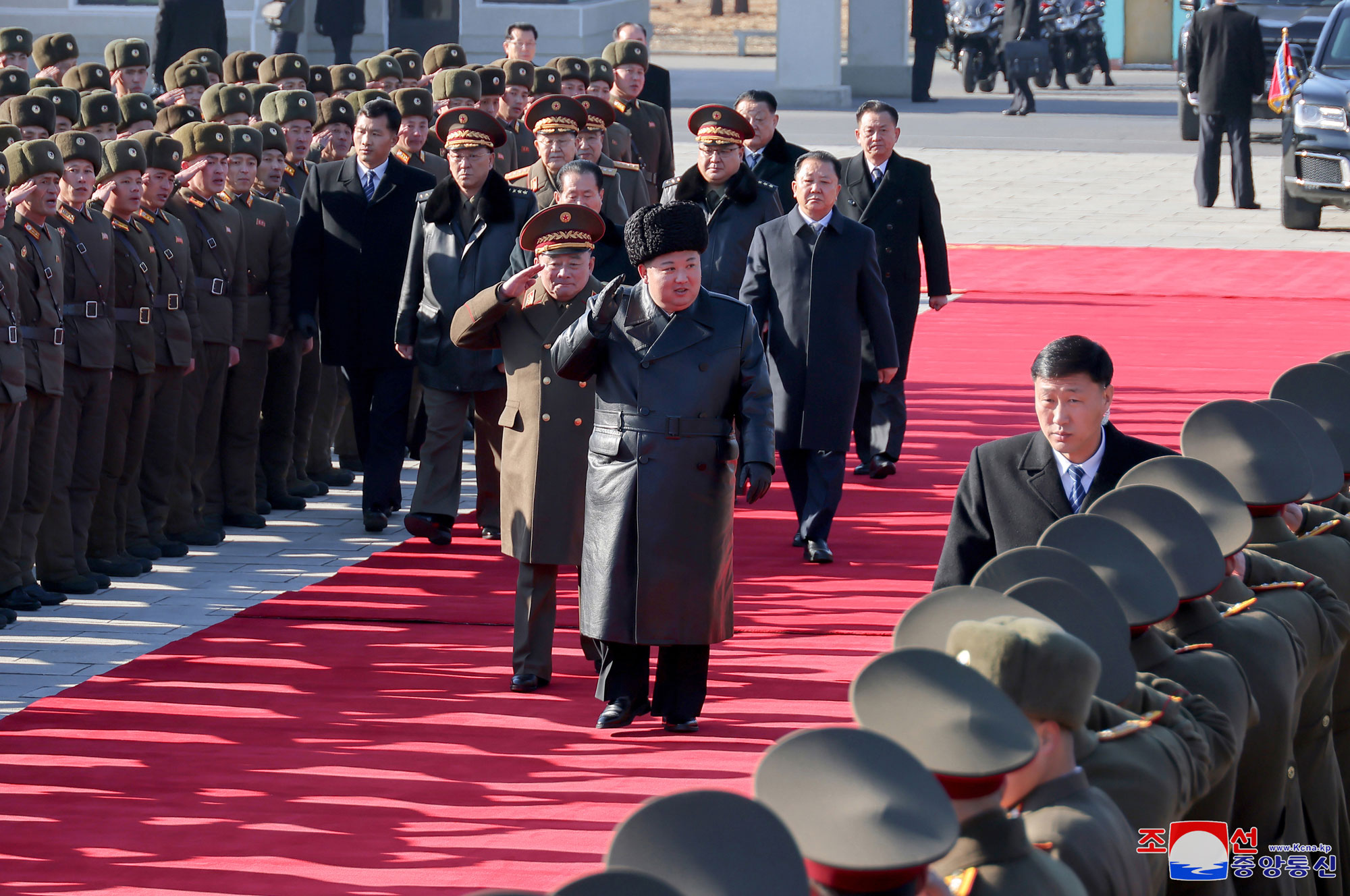 Estimado compañero Kim Jong Un visita Academia Militar Política Kim Il Sung