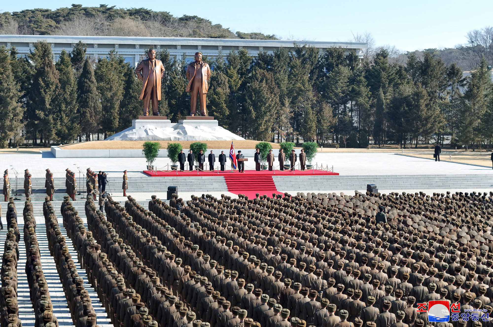 Estimado compañero Kim Jong Un visita Academia Militar Política Kim Il Sung