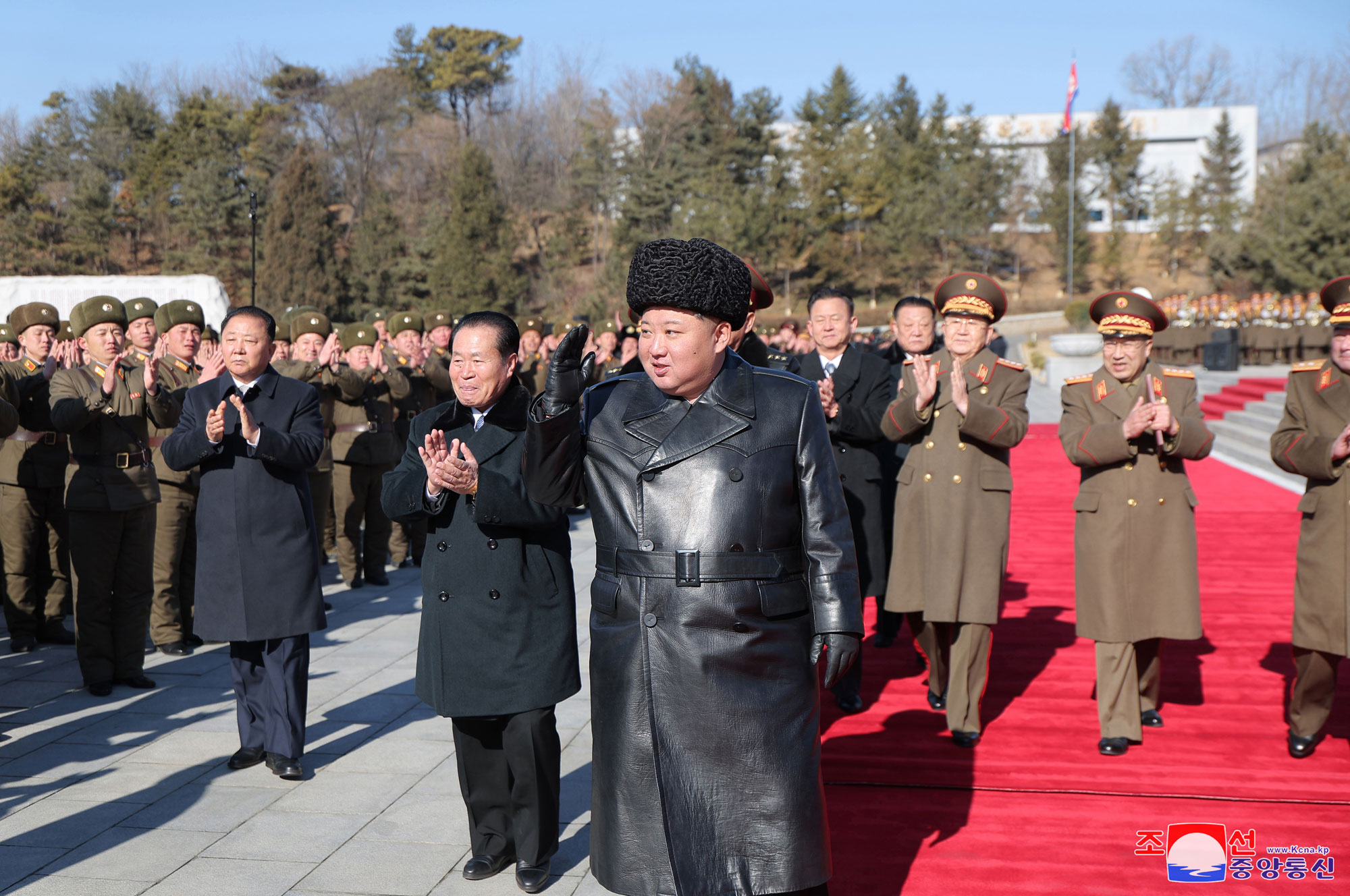 Estimado compañero Kim Jong Un visita Academia Militar Política Kim Il Sung