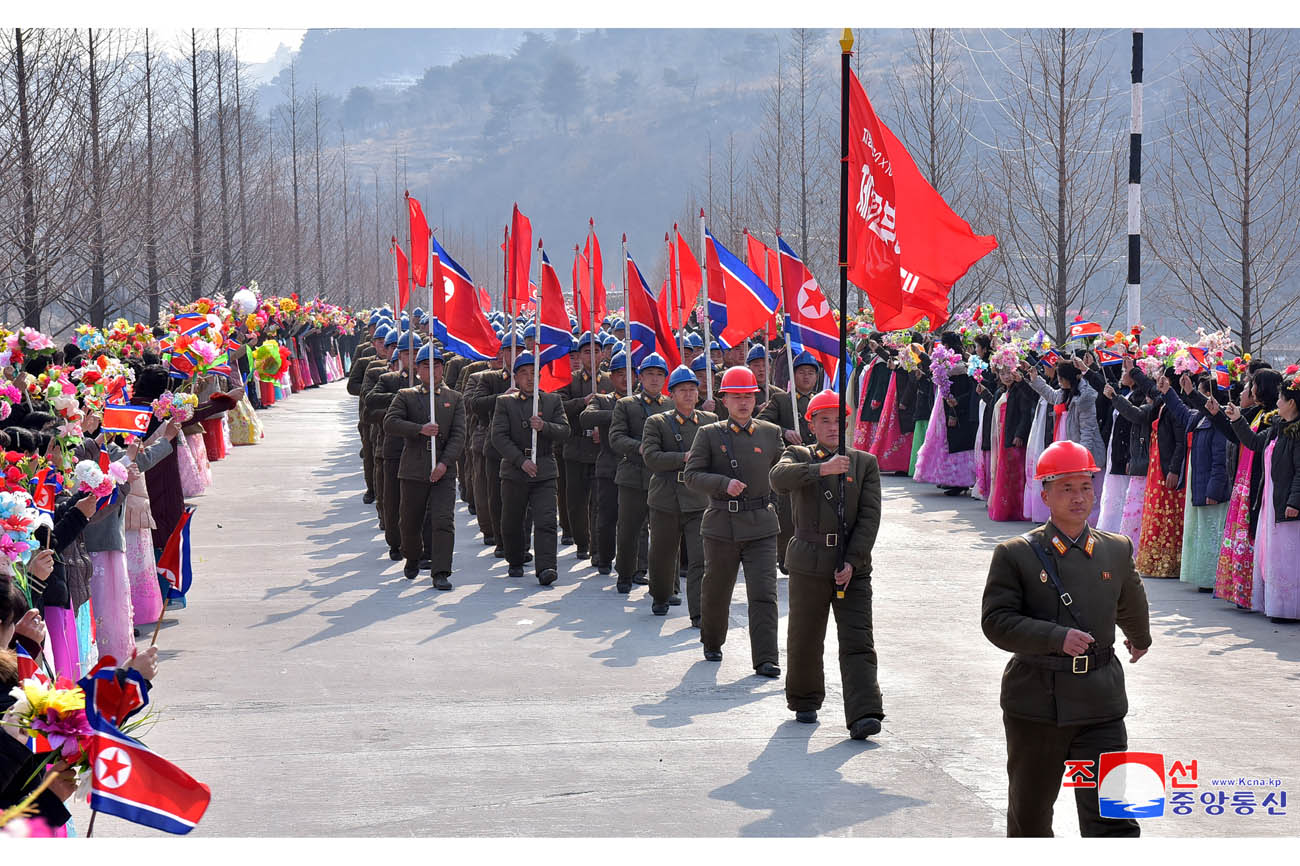 Feiern zum Baubeginn der örtlichen Industriebetriebe in den Kreisen Pukchang, Yomju, Paechon, Janggang, Cholwon und Kilju