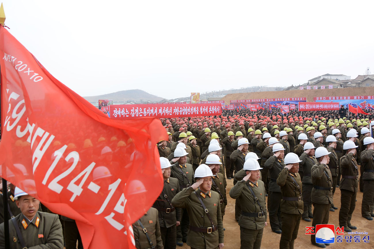 Feiern zum Baubeginn der örtlichen Industriebetriebe in den Kreisen Pukchang, Yomju, Paechon, Janggang, Cholwon und Kilju