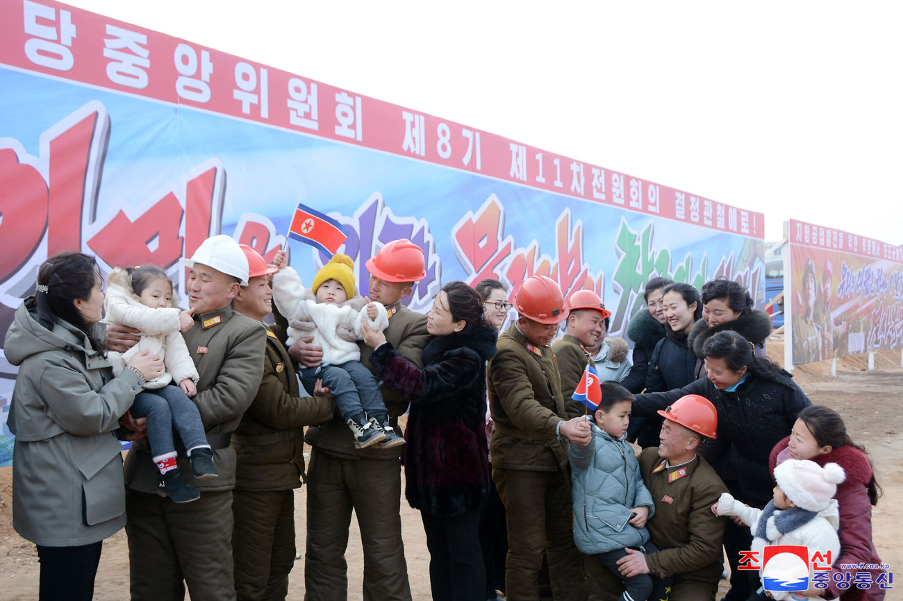 Feiern zum Baubeginn der örtlichen Industriebetriebe in den Kreisen Pukchang, Yomju, Paechon, Janggang, Cholwon und Kilju