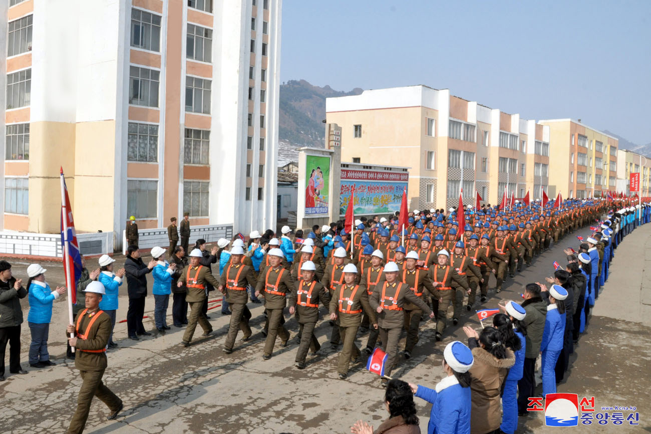 Feiern zum Baubeginn der örtlichen Industriebetriebe in den Kreisen Pukchang, Yomju, Paechon, Janggang, Cholwon und Kilju