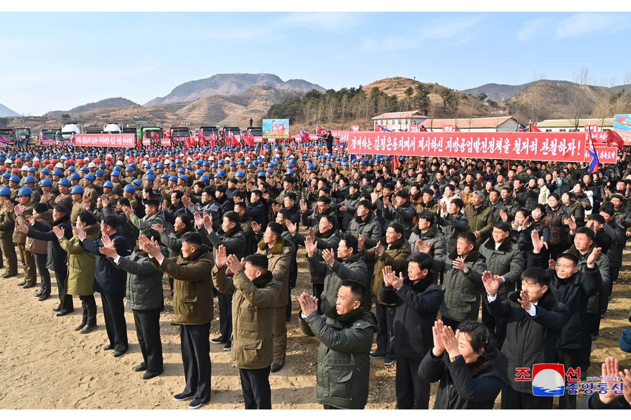 Feiern zum Baubeginn der örtlichen Industriebetriebe in den Kreisen Pukchang, Yomju, Paechon, Janggang, Cholwon und Kilju